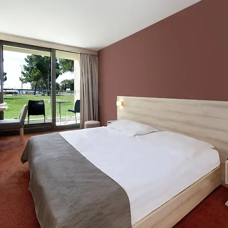 Materada Plava Laguna ホテル 3*