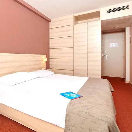Materada Plava Laguna 3*