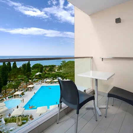 Materada Plava Laguna ホテル 3*