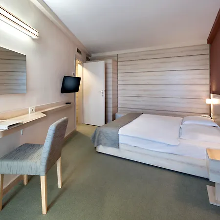 Materada Plava Laguna Πόρετς