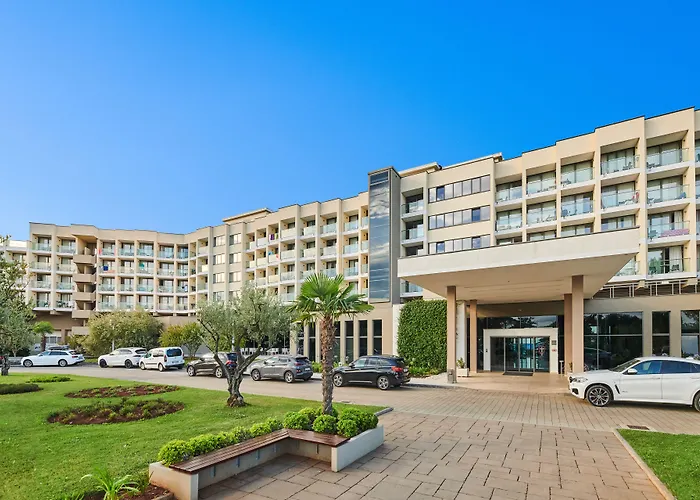 Materada Plava Laguna 3*