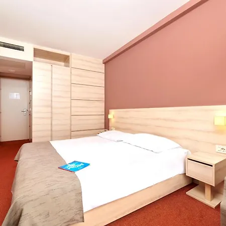 호텔 Materada Plava Laguna 포레치