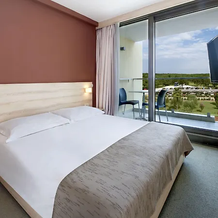 Materada Plava Laguna מלון 3*