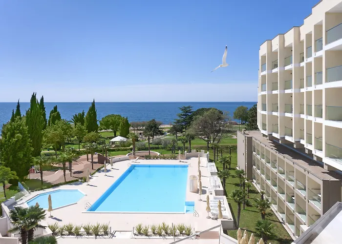 Materada Plava Laguna 3*